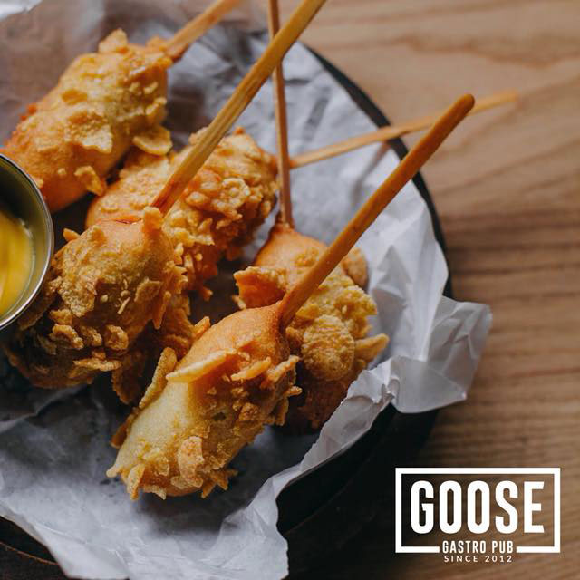 Приглашаем на корн-дог Goose Gastro Pub Киев