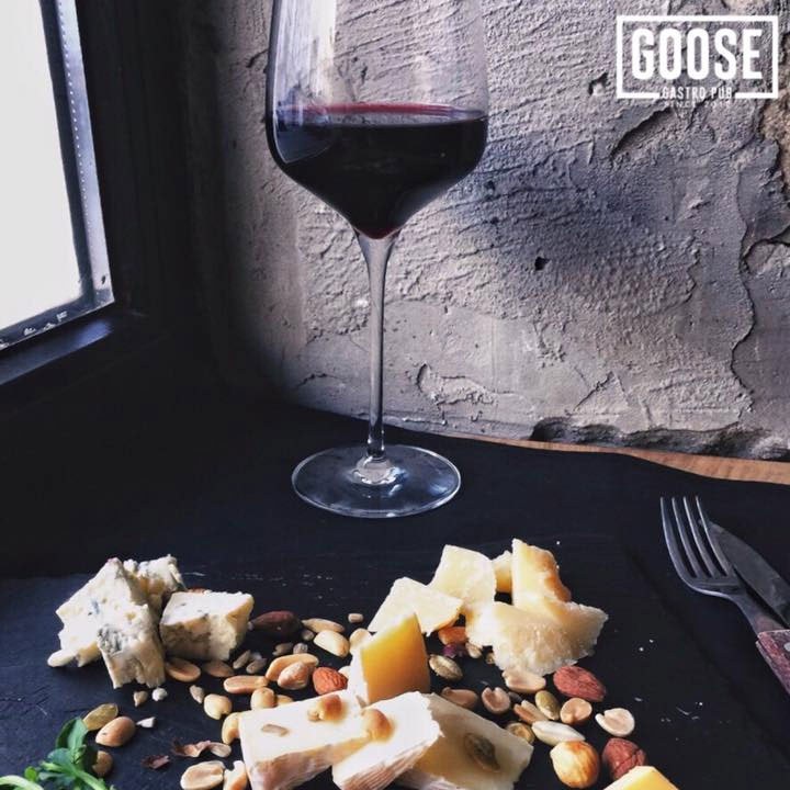 Вино в Goose Gastro Pub Подол Киев