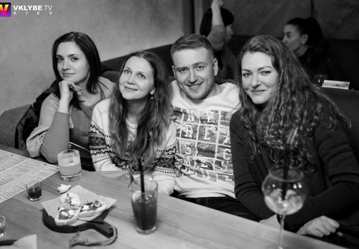 Праздник в кафе пабе 7 лет Goose Gastro Pub паб на Подоле