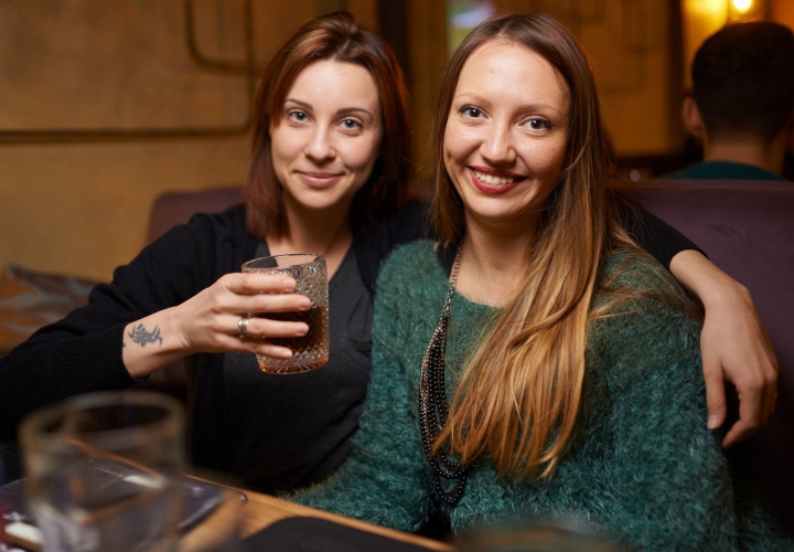 Посетители публика люди бар на Подоле GOOSE GASTRO PUB, центр Киева